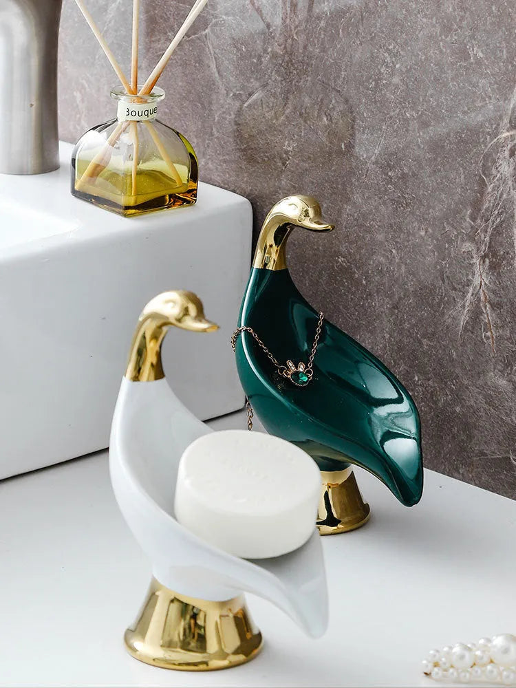 Creative Household ceramic swan soap dish with cover in white colour option