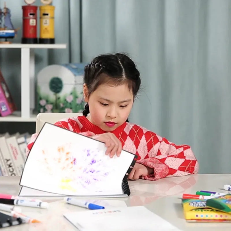 Children's A4 drawing book with 15 sheets and PP cover in orange