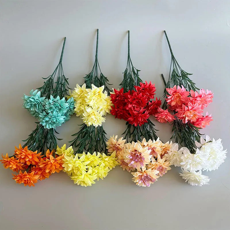 Artificial silk flower bouquet in multiple colours for desktop display fan