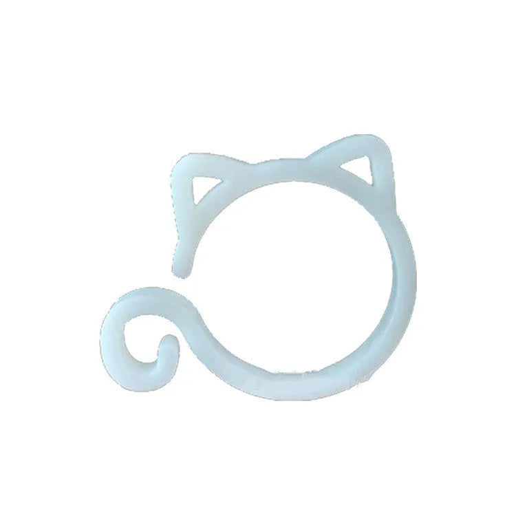 Cat-shaped plastic plant clip in green red white or yellow measuring 3x4x0.5cm for gardening