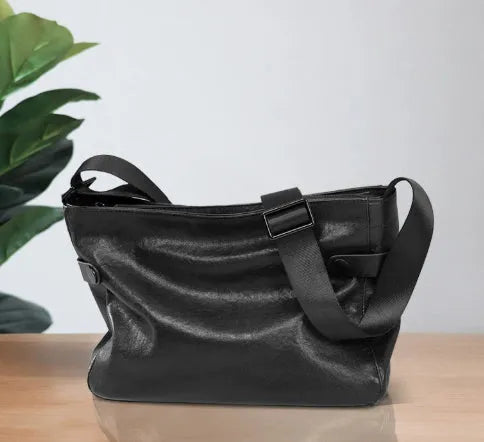 Men's genuine leather crossbody bag black waterproof solid colour patchwork design fabric lining