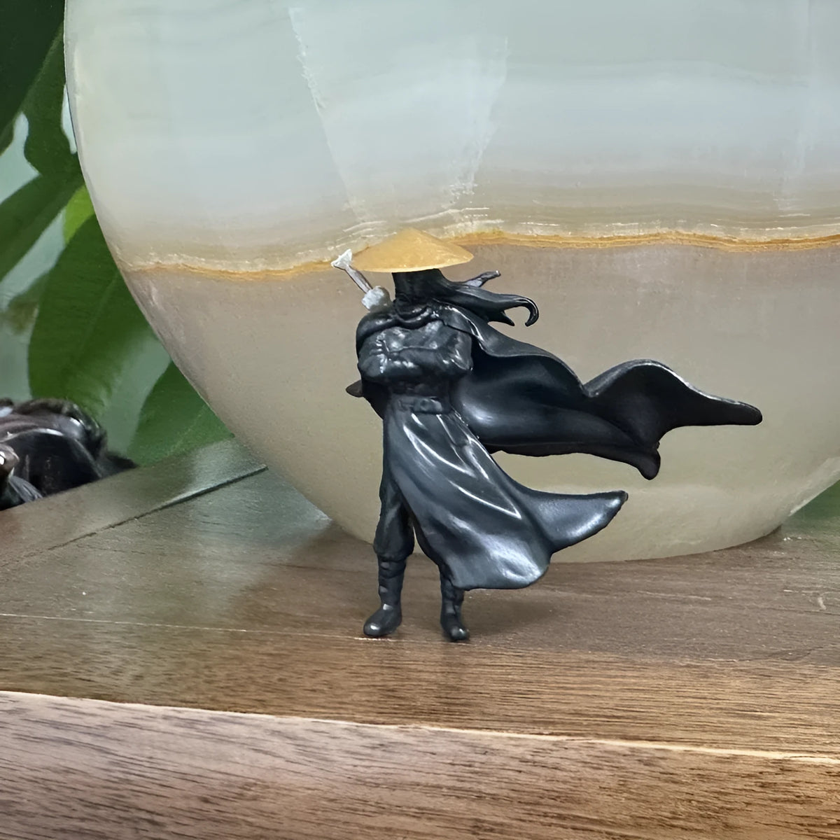 Ancient style knight PVC decoration figurine height 5cm car dashboard desk ornament retro cloak swordsman design