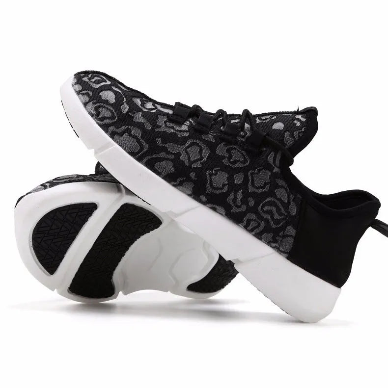 Unisex LED luminous leisure loafers with flying woven upper, EVA sole, shallow mouth, sizes 26-46, white black pink