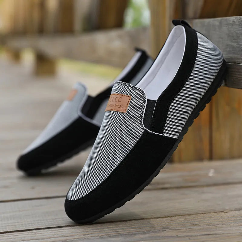 Men's grey and khaki canvas board shoes with round toe and rubber sole