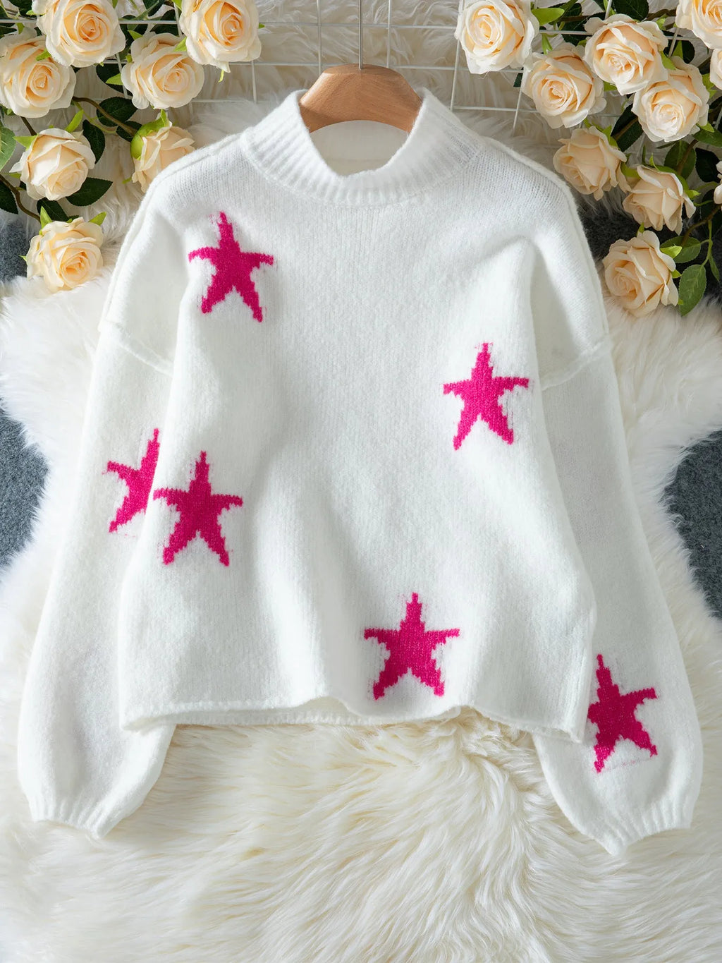 White women's turtleneck pullover with five-pointed star pattern in thick imitation velvet fabric