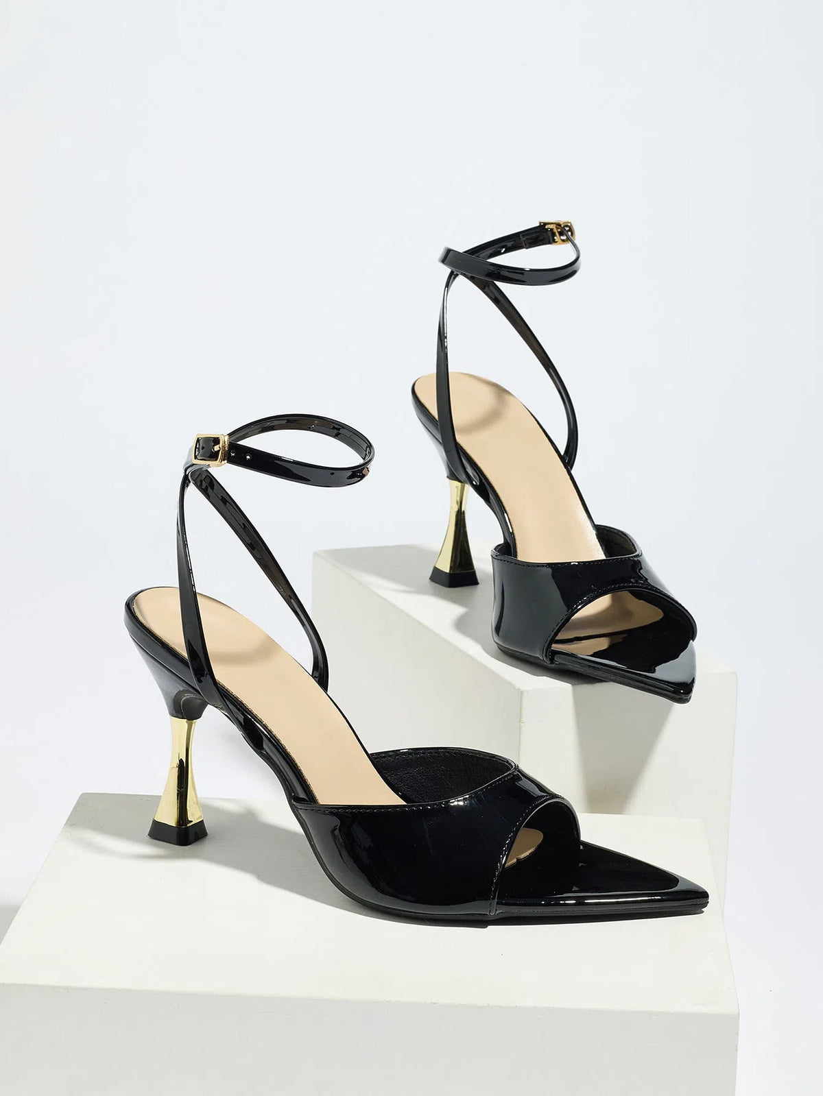 Patent leather single-band pointed stiletto high-heel sandals round toe in black artificial PU upper
