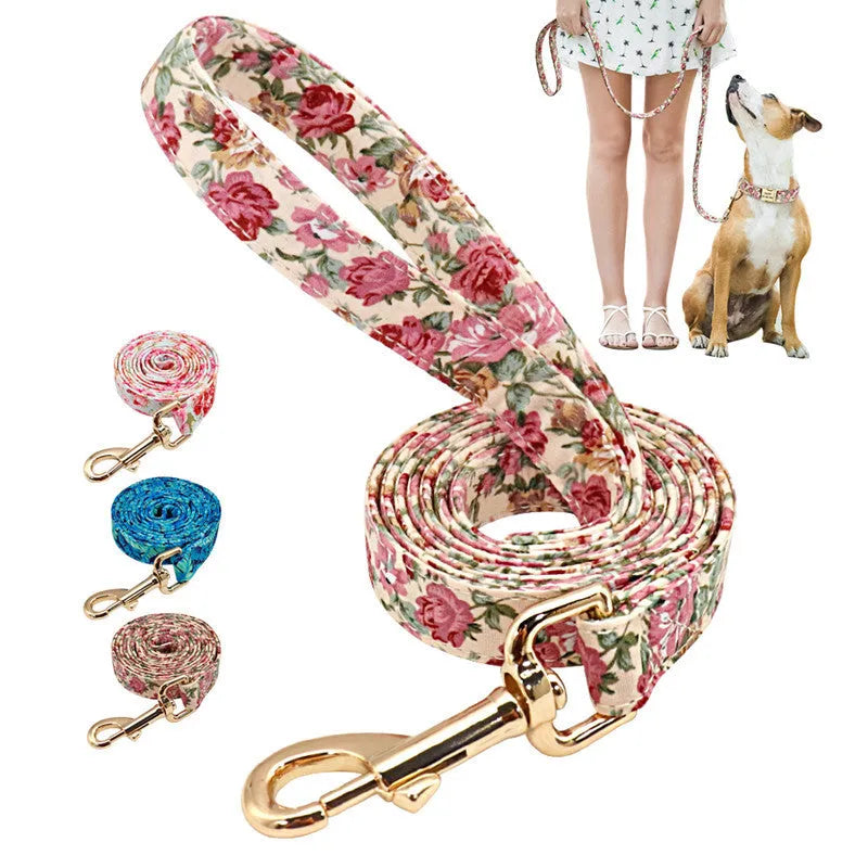 Nylon dog traction rope leash 1.5m x 2cm in small floral beige colour on white background
