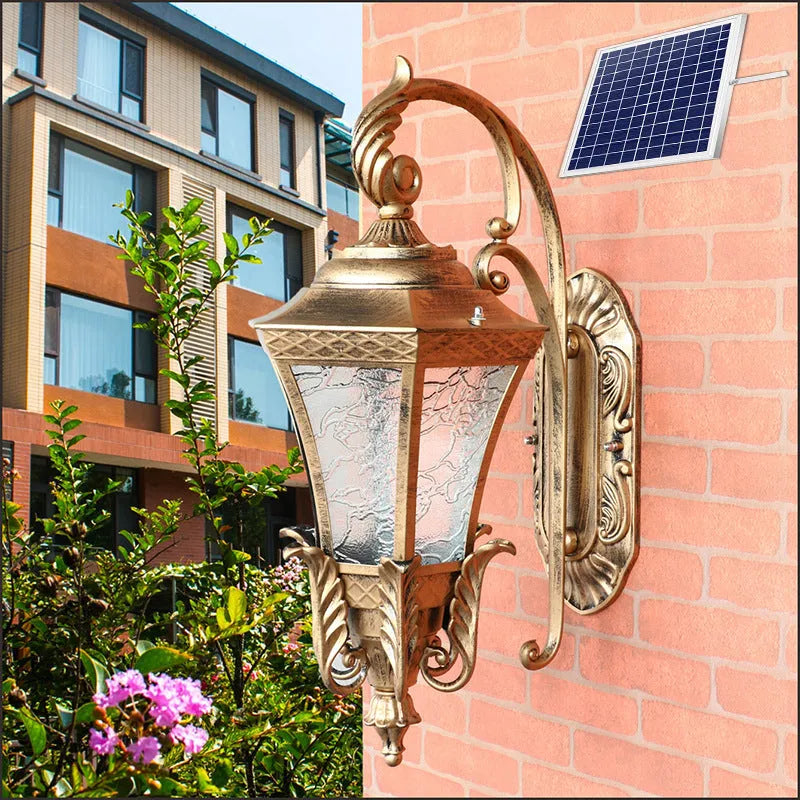 European-style outdoor wall lamp in black or bronze for courtyard lighting