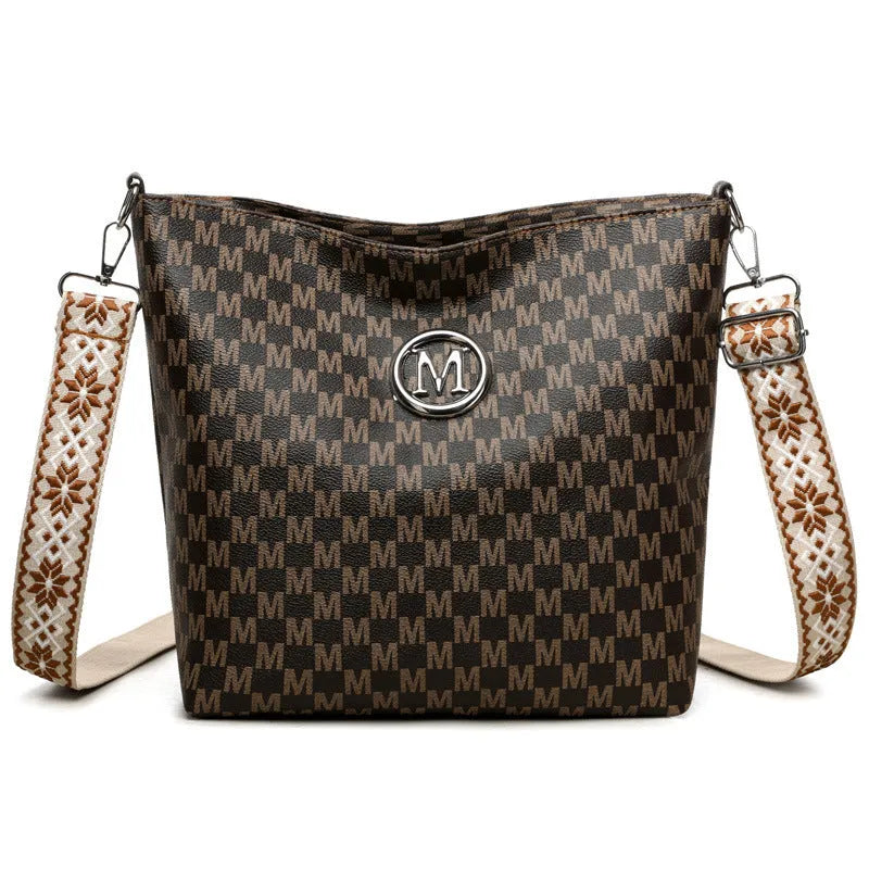 PU leather retro shoulder bag with dumpling shape design in black, brown or white colours