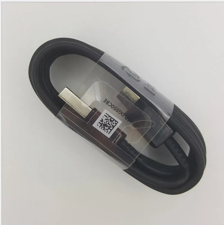 Black Type-C fast charging data cable 1m copper wire on white background