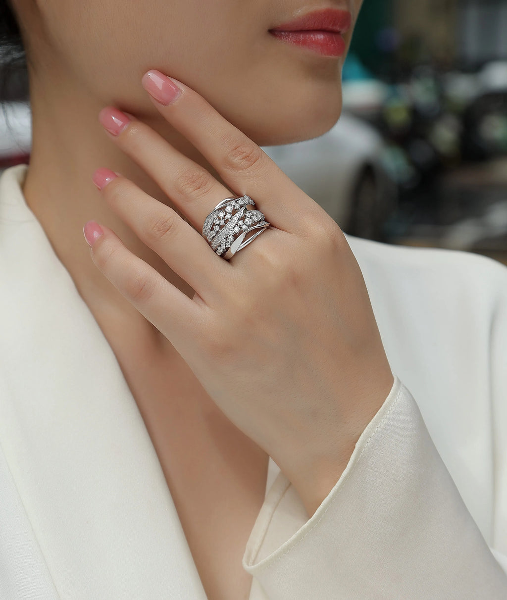 S925 silver platinum-plated moissanite wedding ring set in sizes 5 to 9 with gift box and GRA certificate