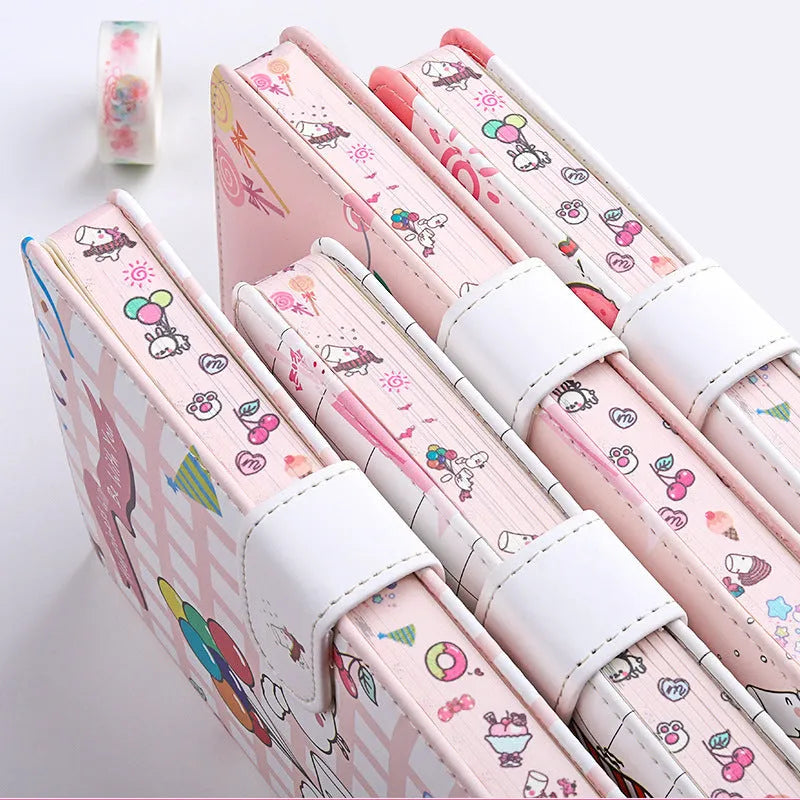 Kaba Bear Hippo small white notebook with magnetic buckle, showing heart design and compact 135mm x 185mm size