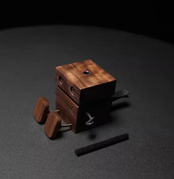 Recyclable log wooden man automobile vent clip aromatherapy diffuser DTFK model no liquid