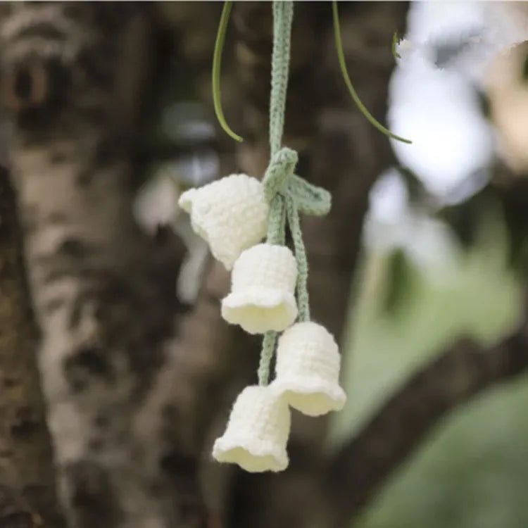 Knitted wool car plant decoration with green and white pattern, 8cm basin and hanging cord