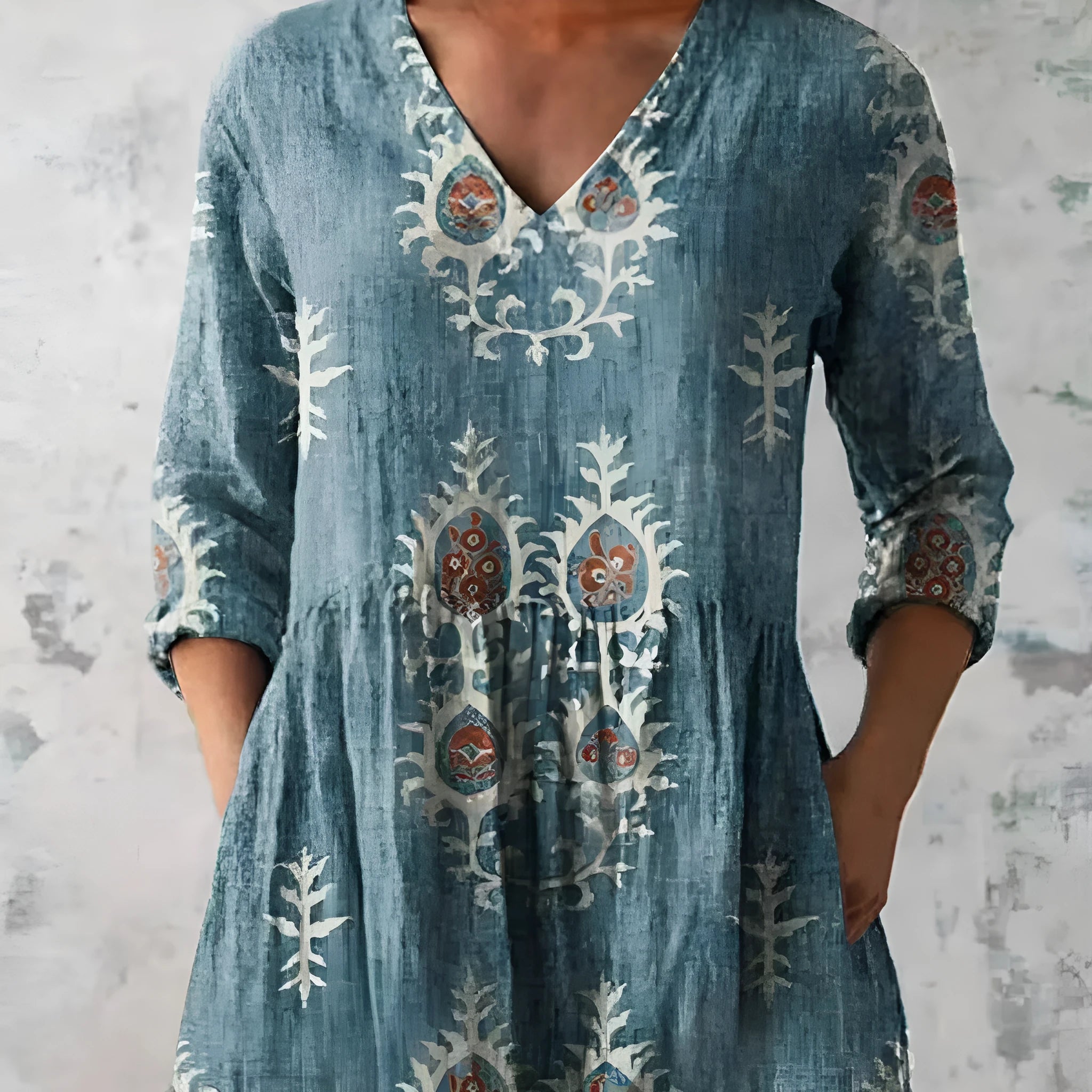 Women's printed loose wave dress with 3/4 sleeves and wide waist in colourful pattern