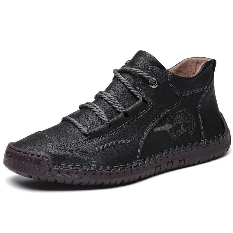 Men's leather casual boots in multiple colours with round toe and rubber soles