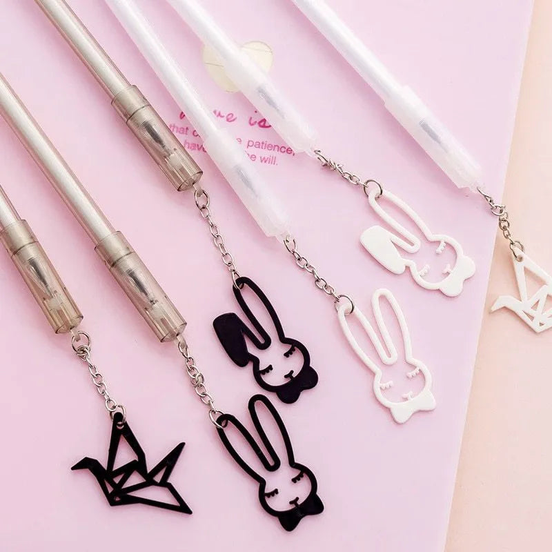 17cm gel pen with paper crane or rabbit pendant showing 0.38mm fine tip