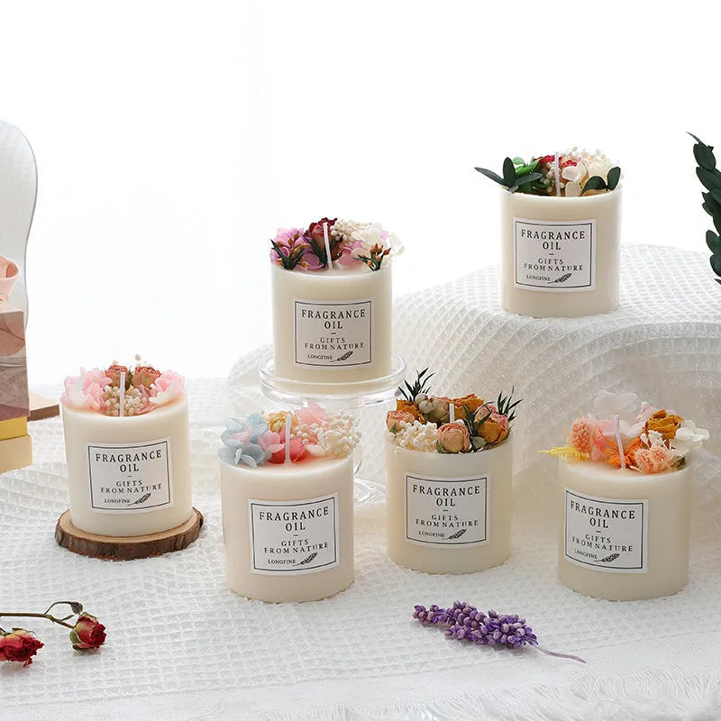 Dried flowers decor aromatherapy candle in gift box with chip base, approximately 330g