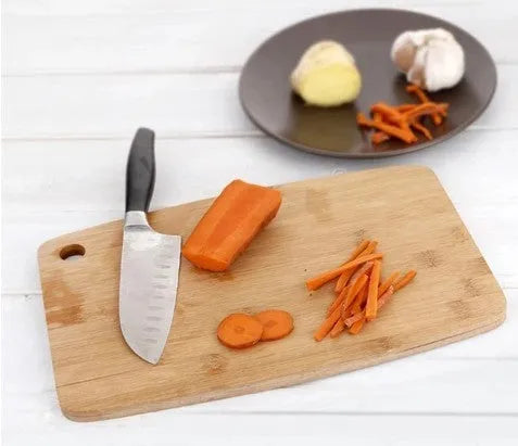Square Moso bamboo kitchen cutting board 28x17cm with smooth surface