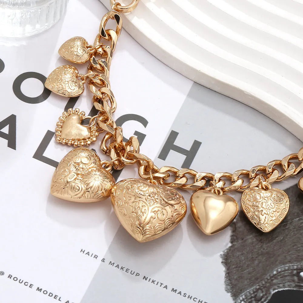 Carved heart pendant necklace in alloy metal with adjustable 41-50cm length