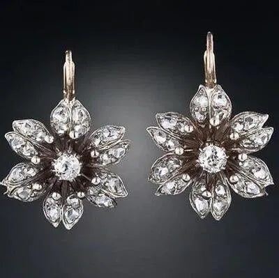 Women's creative retro fashion earrings with electroplated silver finish on alloy construction