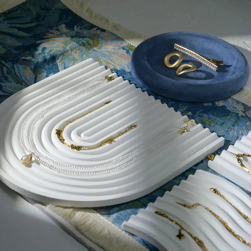 Handmade gypsum jewellery display tray for necklaces and bracelets, all-in-one counter stand in a choice of eleven colours