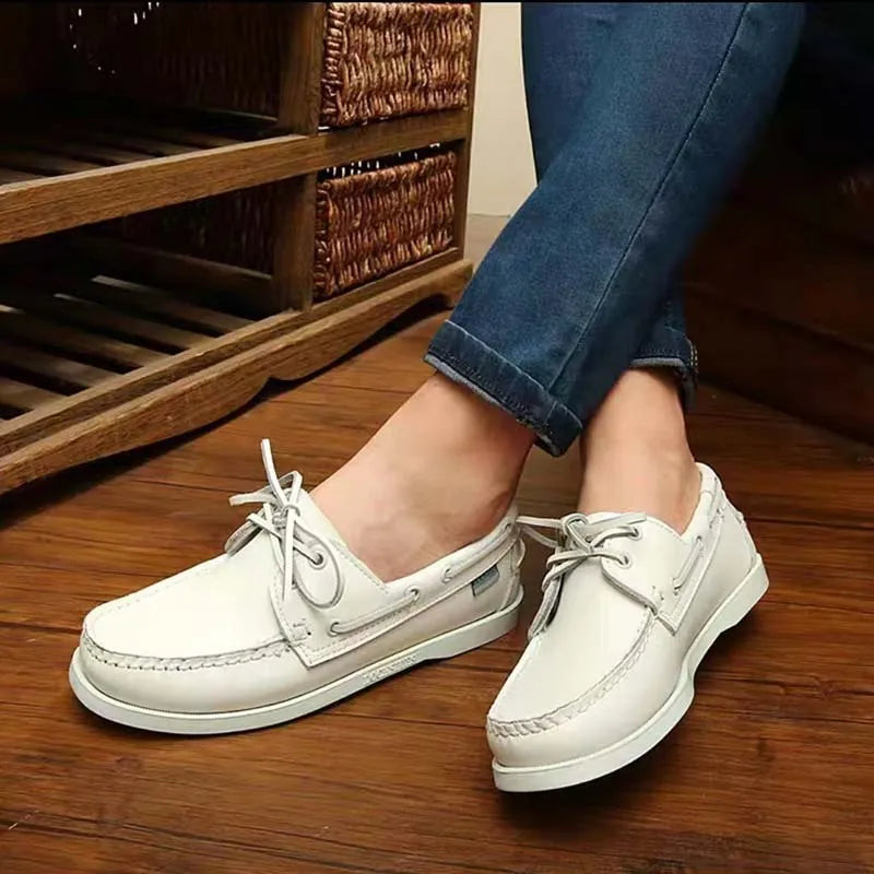 Men's British style casual shoe in artificial PU, showing round toe and flat heel design.
