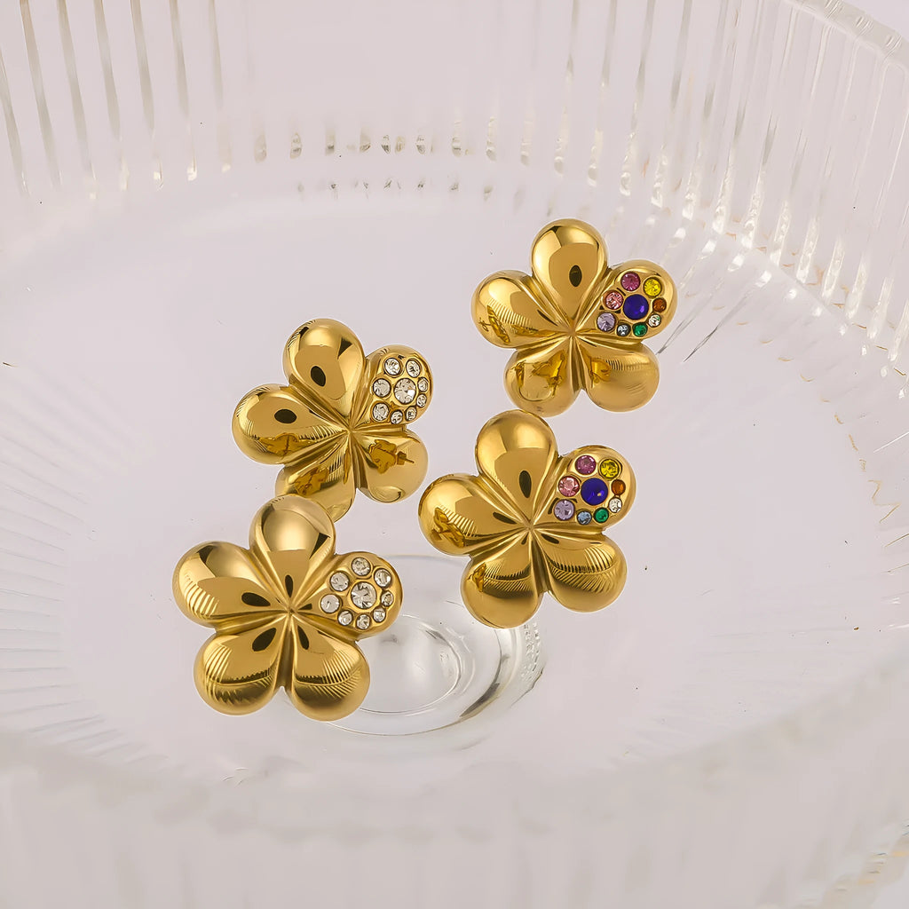 Popular flower earrings with diamond inlay in stainless steel with 18K gold plating