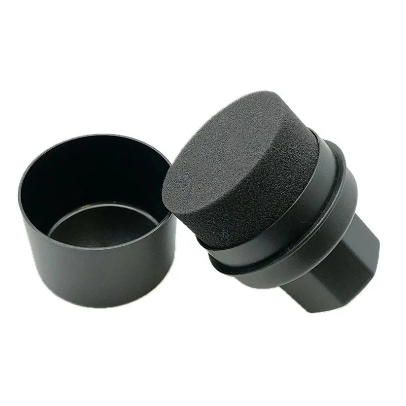 Car tyre polishing sponge brush with lid showing sponge options in black and red colours