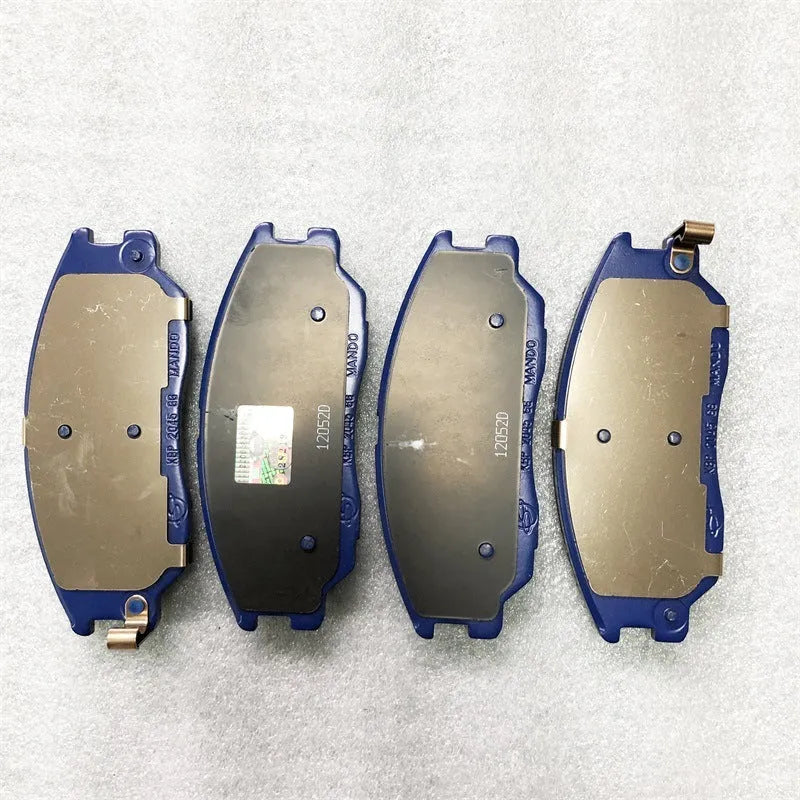 Aiteng Kyron Rester brake pad set with reference numbers 4813009A10 and 4813008BA0 for SUV braking system