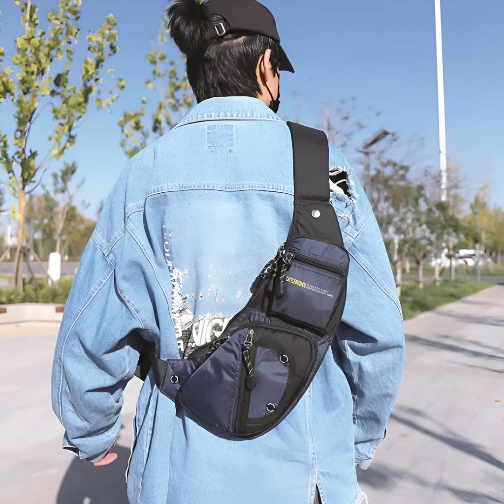Men's nylon multi-functional shoulder messenger bag in black, ultra-light and wear-resistant