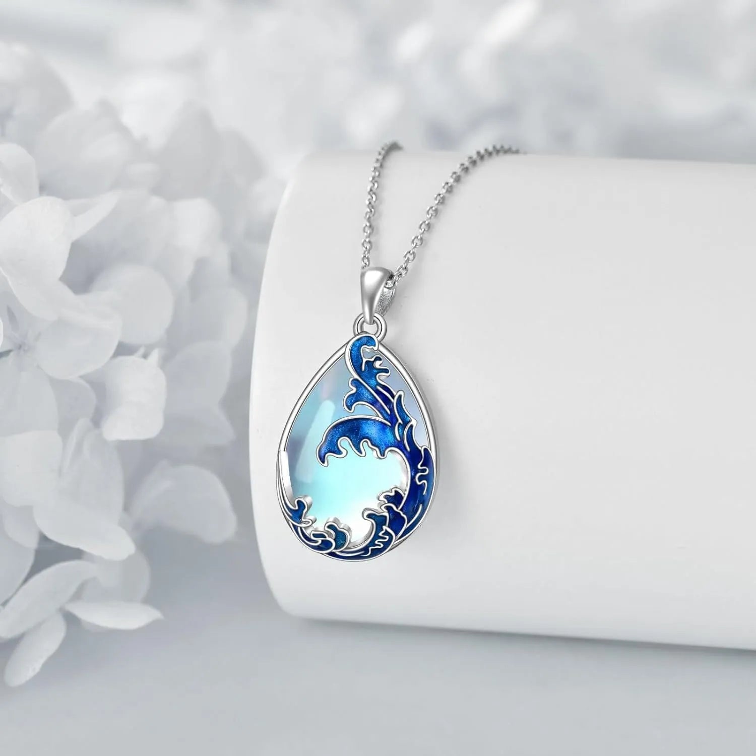 Blue heart-shaped alloy pendant on a women's necklace