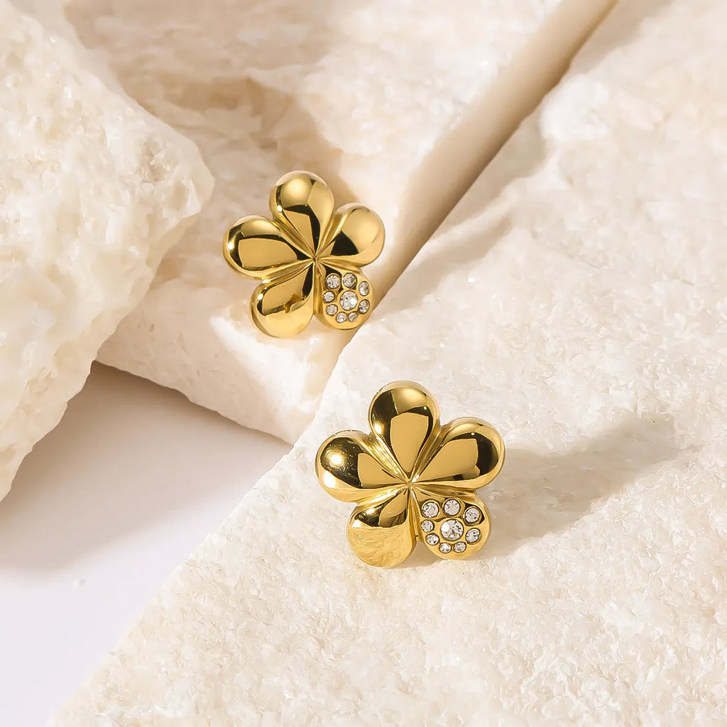 Popular flower earrings with diamond inlay in stainless steel with 18K gold plating