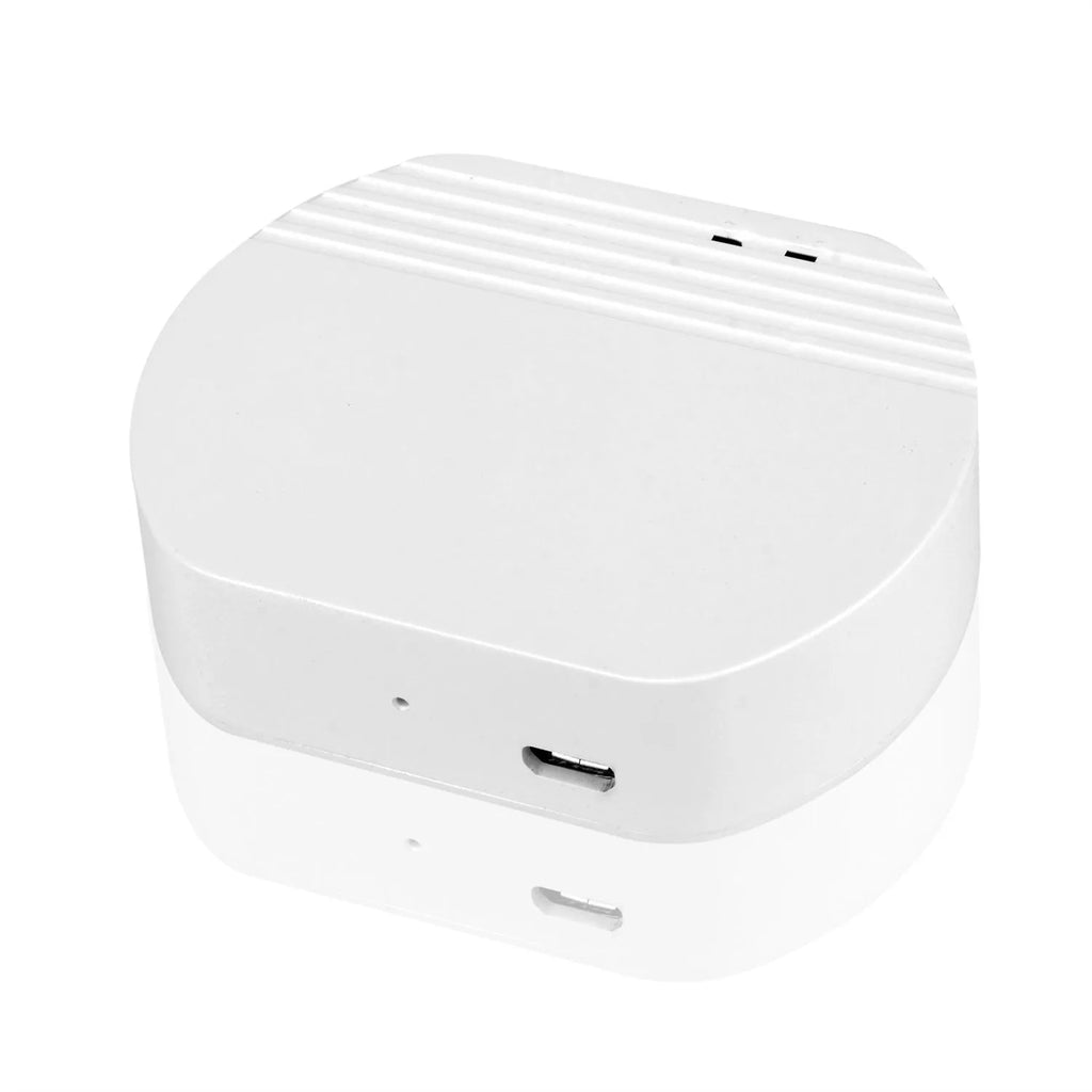 White mini ZigBee WiFi gateway for SONOFF and EWelink smart home devices with Micro USB power