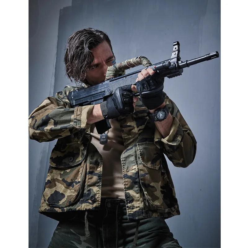 Cotton camouflage jacket with 95% cotton main fabric and lining, shown in six colourways and sizes M to 3XL