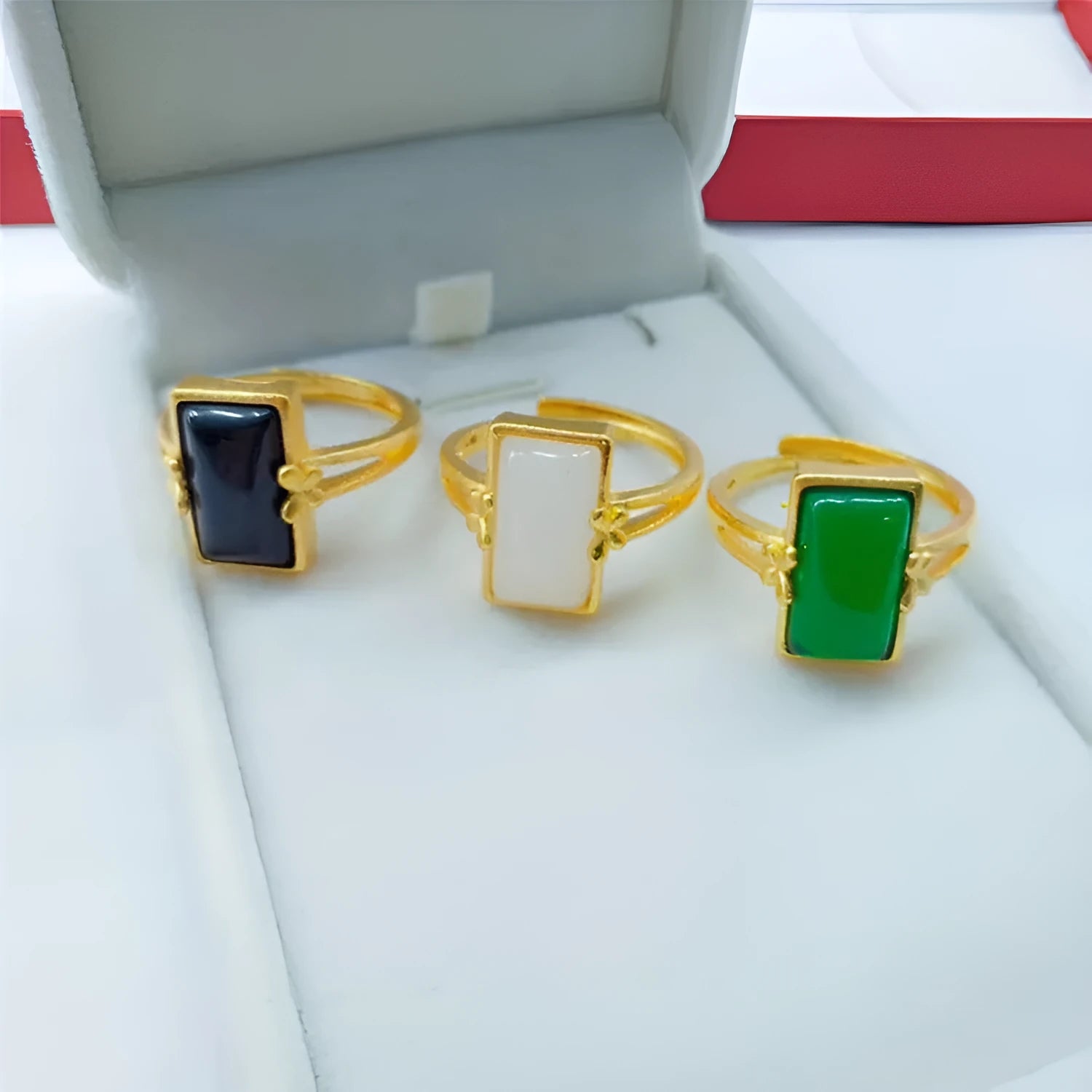 Adjustable brass gold-plated live ring with inlaid gemstone in national style design