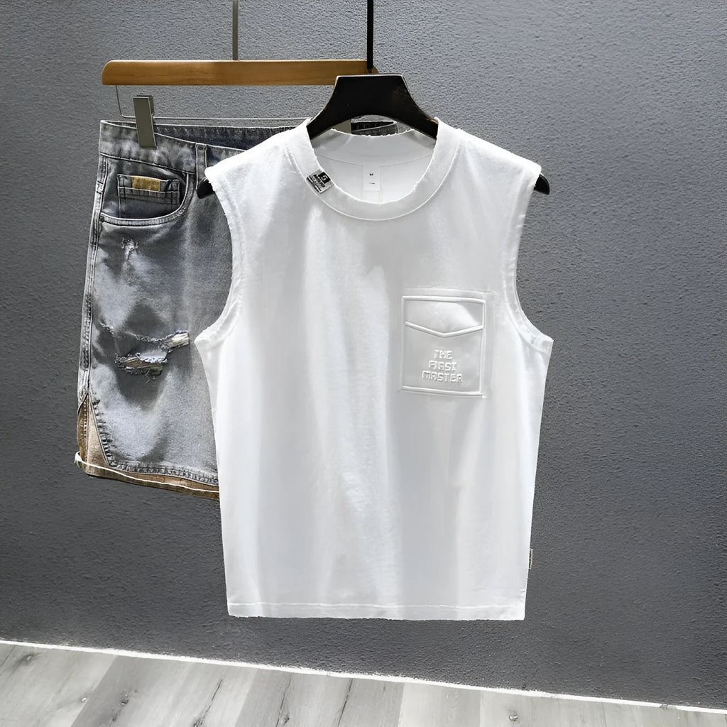 Cotton sleeveless fitness t-shirt in loose fit with straight hem design