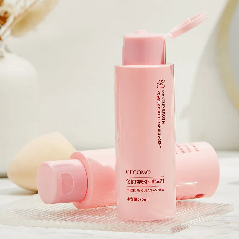 Beauty blender cleaning kit with 80ml cleaner and 75ml wash-free spray bottle