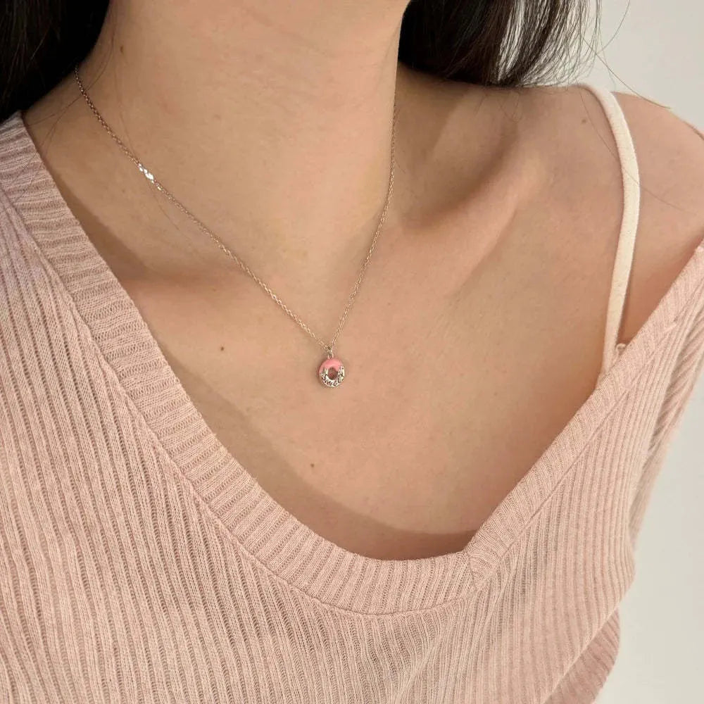 S925 sterling silver necklace for women with small pendant and clavicle chain in platinum colour finish