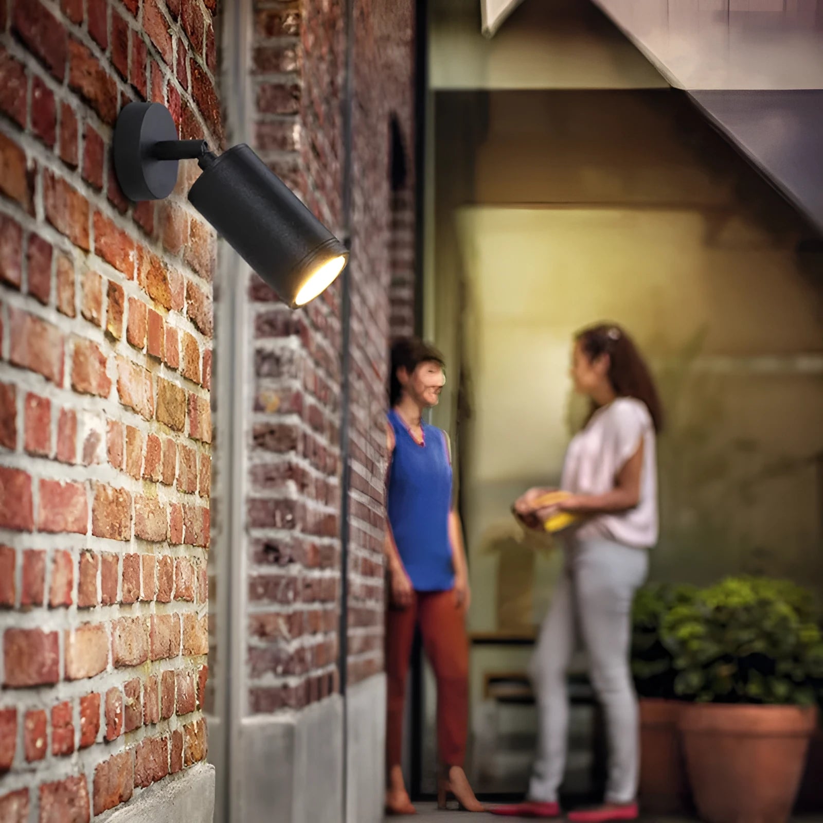 Aluminium outdoor ground lamp with integrated LED for garden and courtyard lighting.