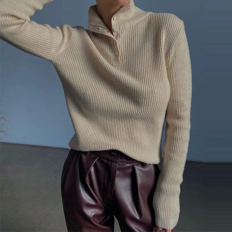 Women's retro half turtleneck pullover sweater in slim fit with single-breasted placket