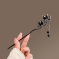 Four Seasons green leaf tassel hanfu hairpin with pearl alloy rhinestones, retro classical style, approximately 18cm long