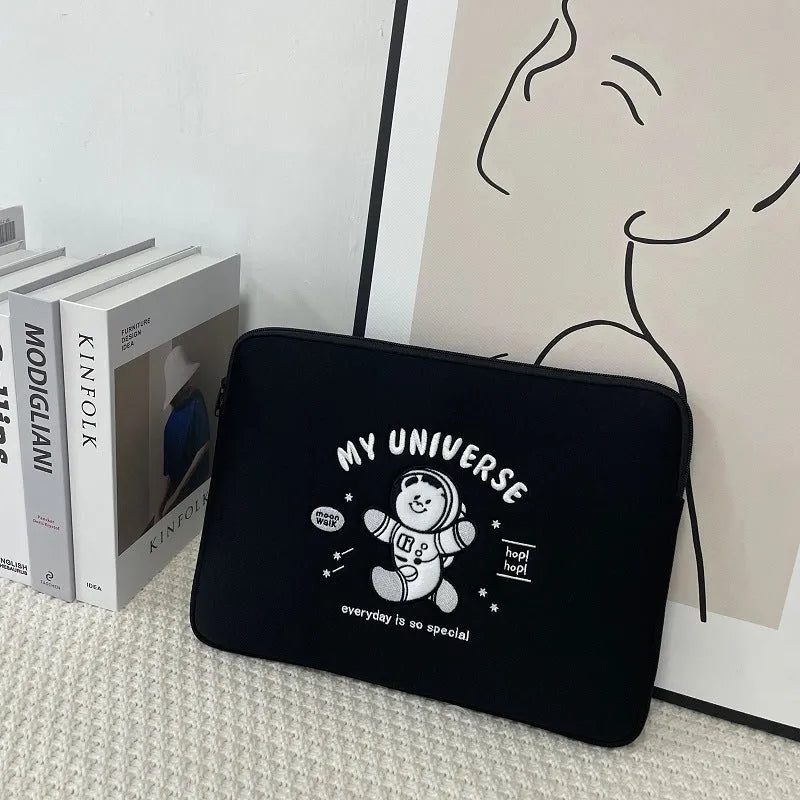 Cute laptop inner bag with animal pattern, green cat design, polyester material, anti-fall shockproof, fits 13.3-15.6 inch notebooks