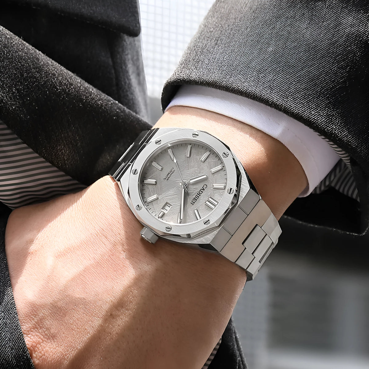 Men's NH35 mechanical watch with stainless steel strap, sapphire crystal glass, and grey meteorite dial, 100m water resistant
