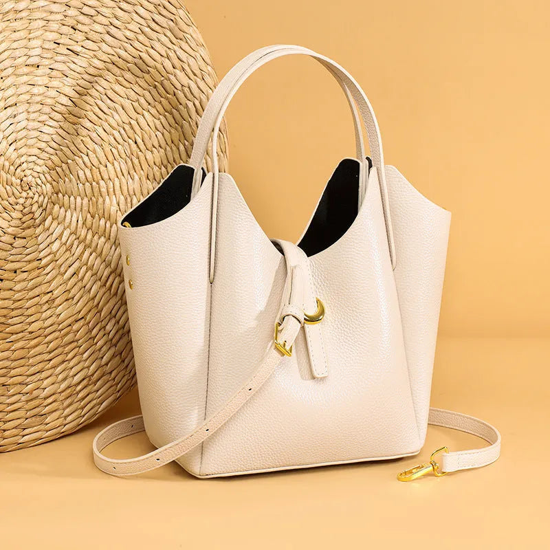 Genuine leather women's large capacity hand holding bucket bag in European retro style