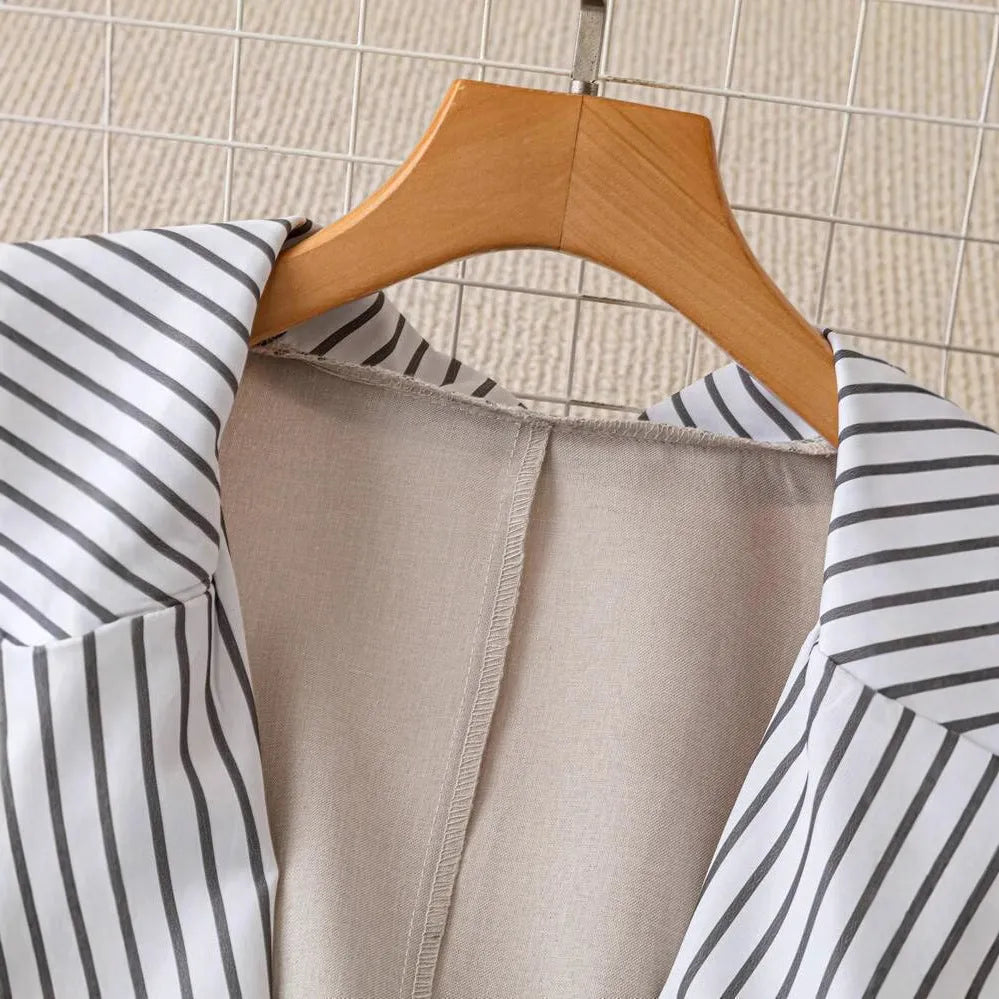 Women's loose fit crew neck top in stripes, polyester fabric, British style