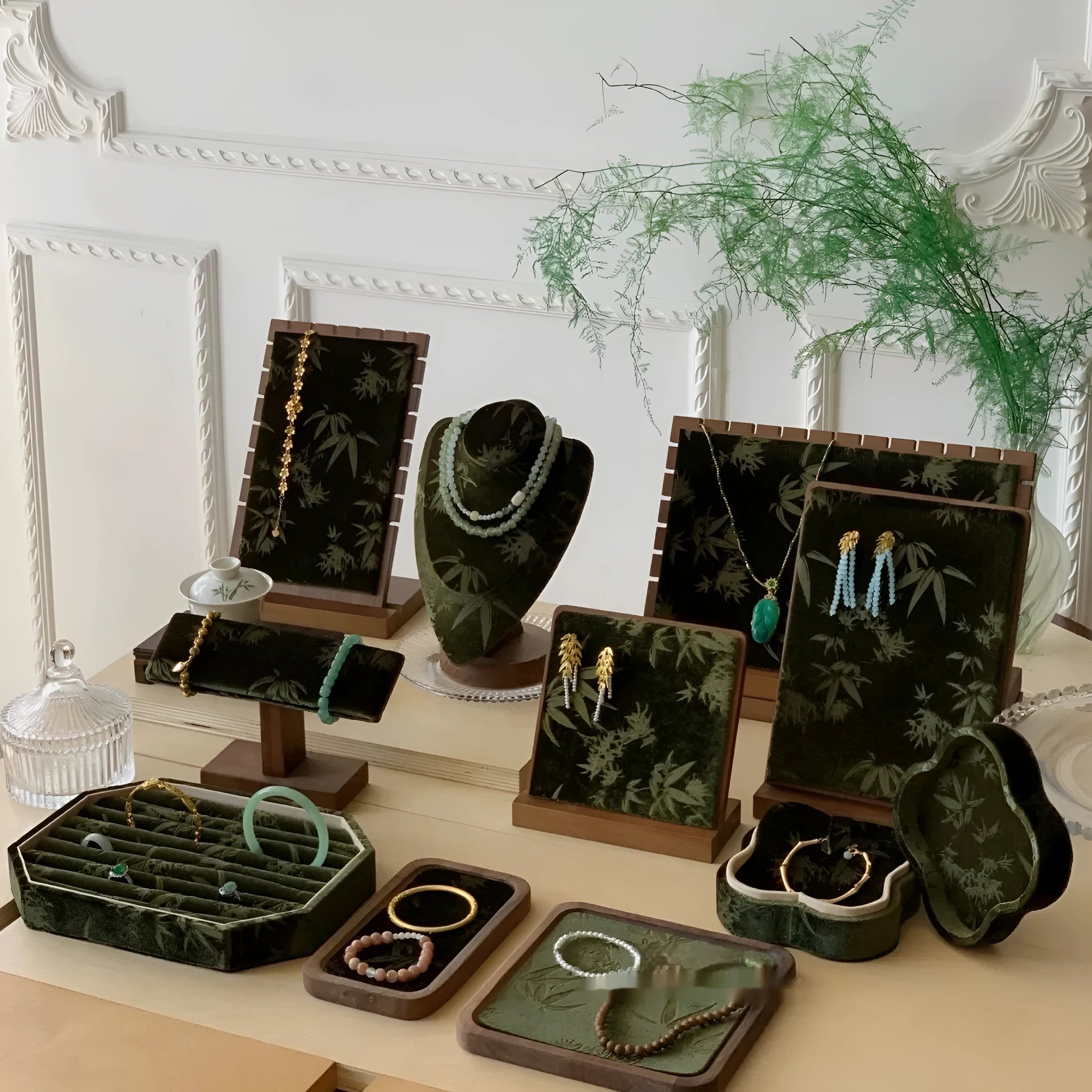 Walnut solid wood necklace display stand with Jiangnan ink painting bamboo design and multiple tiers