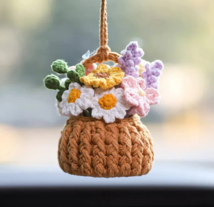 Knitted wool car plant decoration with green and white pattern, 8cm basin and hanging cord