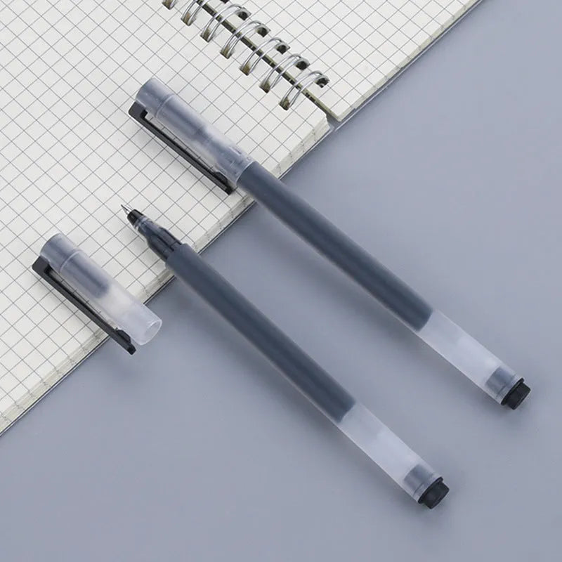 Xiaomi black gel pen with 0.5mm tip on white background