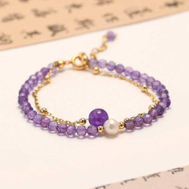 Chinese style amethyst colour crystal bracelet for women with diamond-shaped beads.